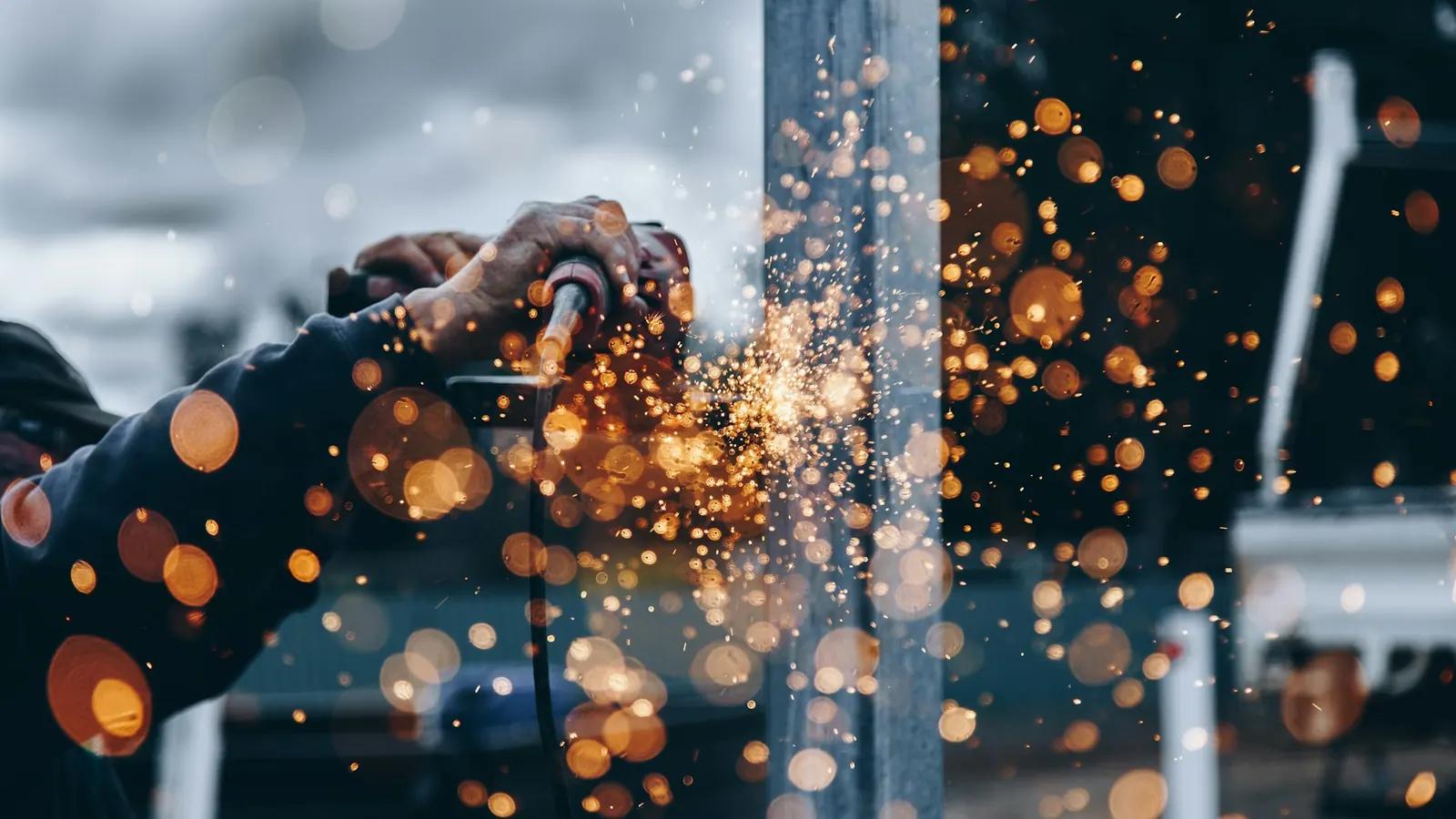 Avtomobil təmiri sexləri və elektrik ustaları